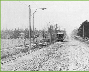 3bRadialcarandmuddyroad