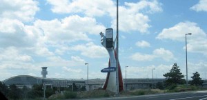 g.SamsungsculptureAirportweb